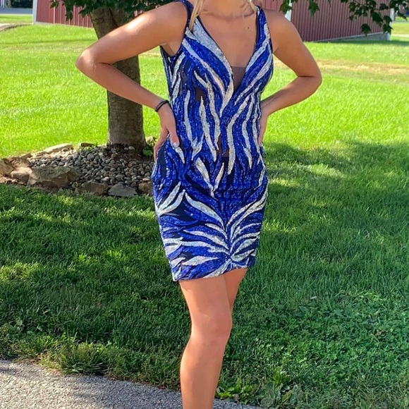 Jovani Homecoming/Formal Dress - Picture 1 of 5